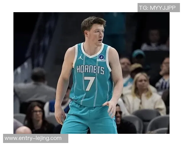 克尼佩尔狂砍28分创三分新秀纪录雷诺VJ联手助力球队胜利